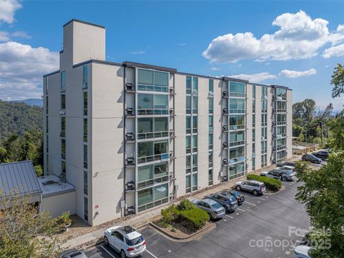apt-501-647 Town Mountain Rd, Asheville, NC, 28804-3758 | Card Image