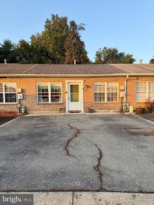 19 Boxelder Ln, BEAR, DE, 19701-3035 | Card Image