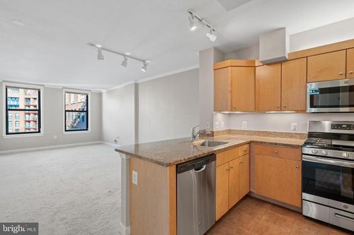 apt-1037-631 D St Nw, WASHINGTON, DC, 20004-2945 | Card Image