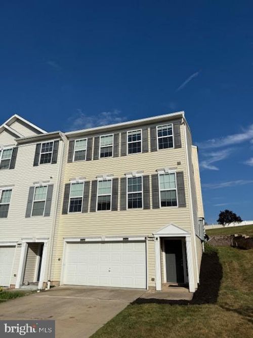 154-2256 Walnut Bottom Rd, YORK, PA, 17408-9401 | Card Image