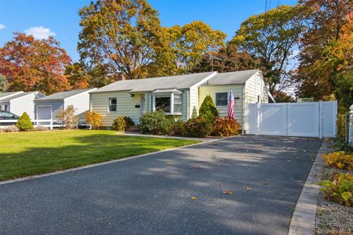 45 Chester St, East Northport, NY, 11731-3010 | Card Image