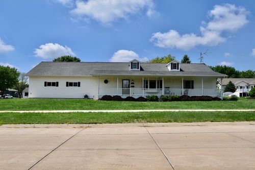 403 13th Avenue Ne, Sibley, IA, 51249 | Card Image