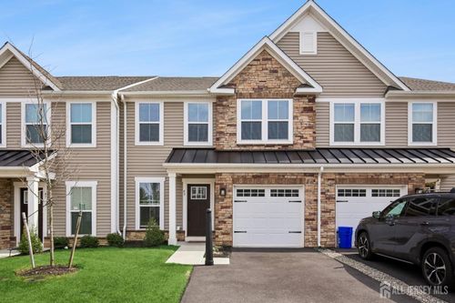 49 Owen Ct, Somerset, NJ, 08873-1572 | Card Image