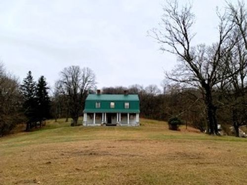 119 Voscamp Ave, New Kensington, PA, 15068-2042 | Card Image