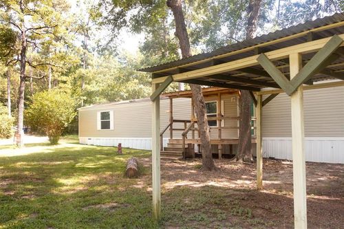 8916 Lakeside Dr, Plantersville, TX, 77363-8610 | Card Image