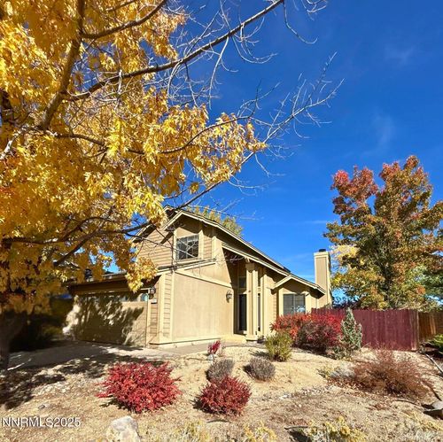 5721 Royal Vista Way, Reno, NV, 89523-1594 | Card Image