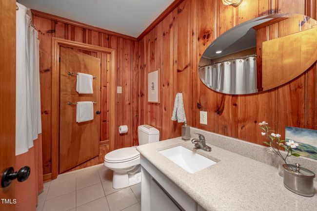 Full Bathroom on Main Floor | Image 18