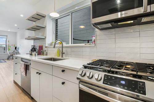 1421 Chicago Ave, CHICAGO, IL, 60642-5262 | Card Image