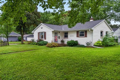 4313 School Rd, Madison, WI, 53704-1309 | Card Image