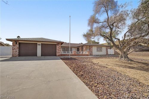 3055 Santa Margarita St, Las Vegas, NV, 89146-6534 | Card Image