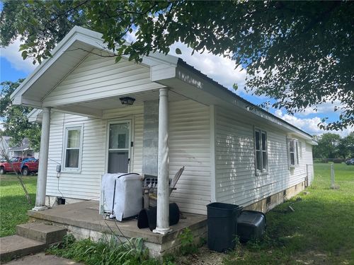 103 W 8th St, Green Forest, AR, 72638-3418 | Card Image