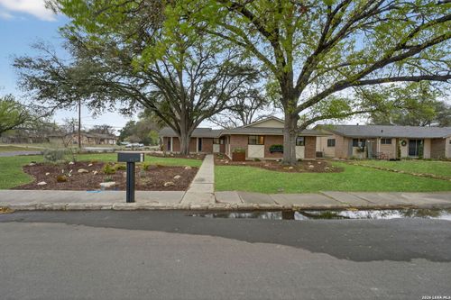 9507 Wahada Ave, San Antonio, TX, 78217-5032 | Card Image
