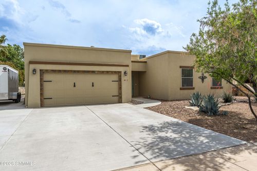4612 Mesa Central Dr, Las Cruces, NM, 88011-7270 | Card Image