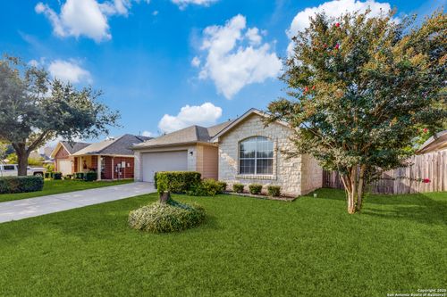 410 River Crossing Trl, Round Rock, TX, 78665-2822 | Card Image