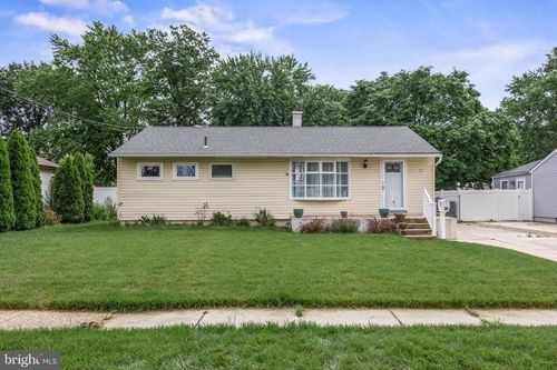 27 Rockland Ter, LUMBERTON, NJ, 08048-3084 | Card Image