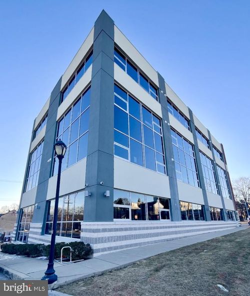 201-99 Bridge St, PHOENIXVILLE, PA, 19460-3411 | Card Image