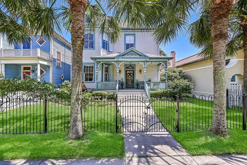 1409 Sealy St, Galveston, TX, 77550-4935 | Card Image