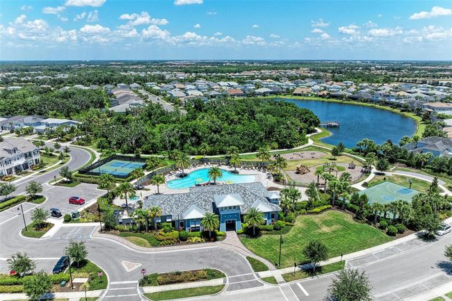 aerial view of amenity center | Image 64