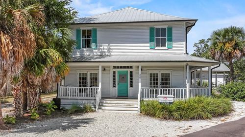 20 4th St, Apalachicola, FL, 32320-1702 | Card Image