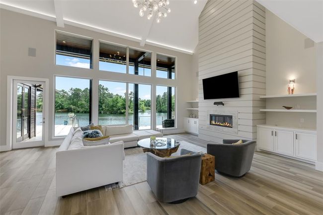 18 Smith Loop N, House other with 4 bedrooms, 5 bathrooms and 2 parking in Cleveland TX | Image 5