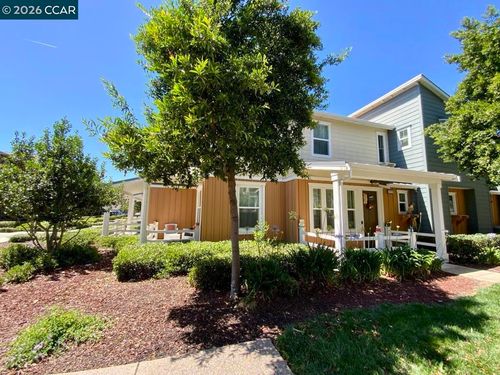472 Persimmon Cmn, Livermore, CA, 94551-6537 | Card Image