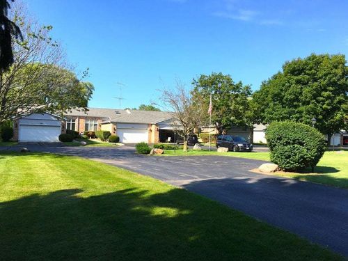 2-W4782 Potter Rd, Elkhorn, WI, 53121-4049 | Card Image
