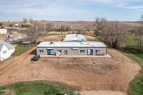 110 6th Ave W, Flasher, ND, 58535-7130 | Card Image