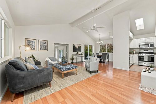 600 4th Street, Napa, CA, 94559 | Card Image