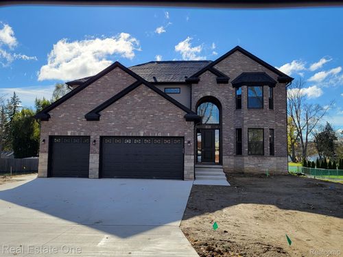 25 Florence Drive, Troy, MI, 48098 | Card Image
