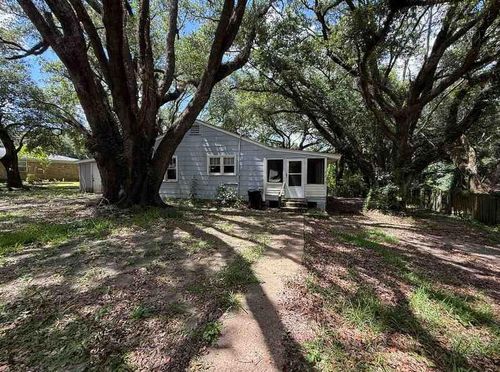 7210 Knollwood Rd, Mobile, AL, 36619-7226 | Card Image