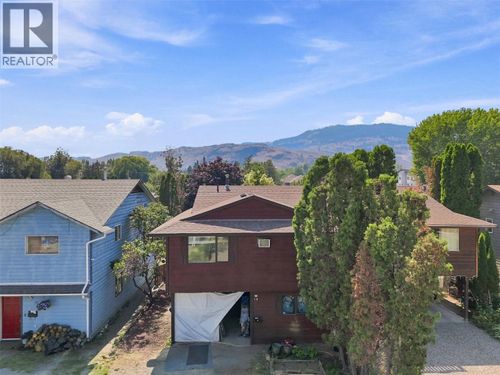 14-685 Singh St, Kamloops, BC, V2B5C5 | Card Image