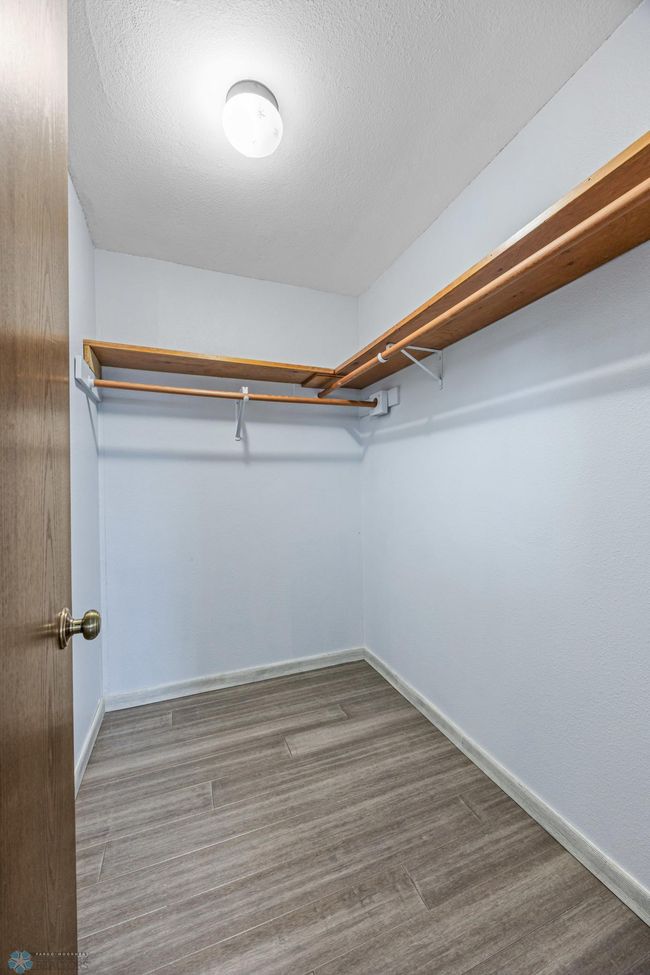 Walk-in Closet | Image 34