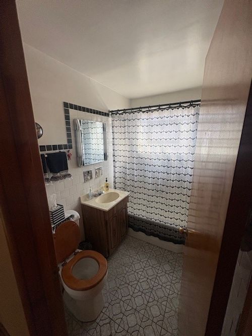 2056 Market St, Blue Island, IL, 60406-3135 | Card Image