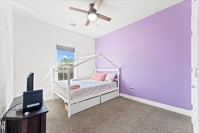 113 Tonkawa Dr, House other with 3 bedrooms, 2 bathrooms and 2 parking in Paige TX | Image 32