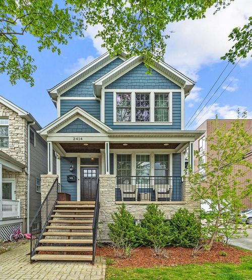 2414 W Berteau Ave, Chicago, IL, 60618-2804 | Card Image