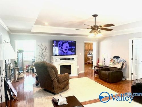 20705 Sandlin Rd, Elkmont, AL, 35620-4355 | Card Image