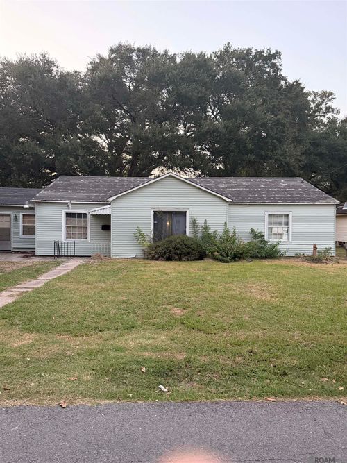 520 W 11th St, Crowley, LA, 70526 | Card Image