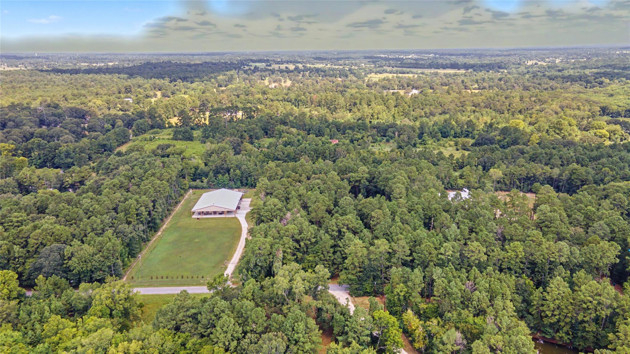 Land in Willis 4