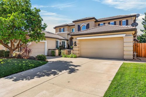 5622 Marden Dr, Davis, CA, 95618-7207 | Card Image