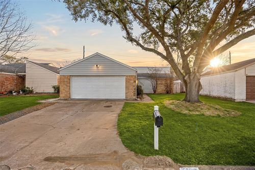4402 Hickory Grove Dr, Houston, TX, 77084-3526 | Card Image