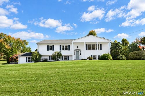 9 Surrey Dr, Brookfield, CT, 06804-3533 | Card Image