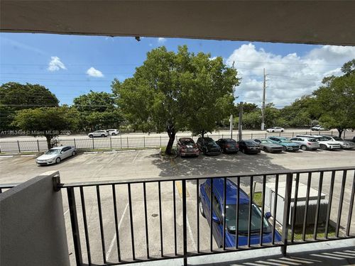 apt-e217-5501 Nw 7th St, Miami, FL, 33126-3218 | Card Image
