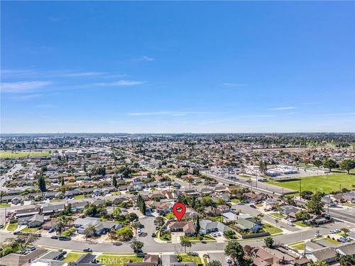 11584 Rosemary Ave, Fountain Valley, CA, 92708-1816 | Card Image