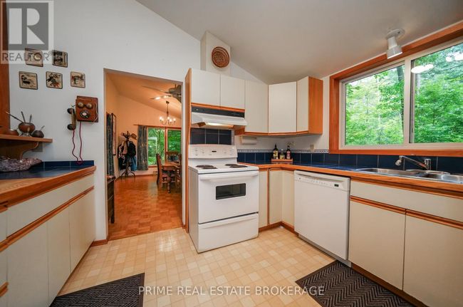 9919 Pinery Lane, House other with 5 bedrooms, 3 bathrooms and 6 parking in Grand Bend ON | Image 13