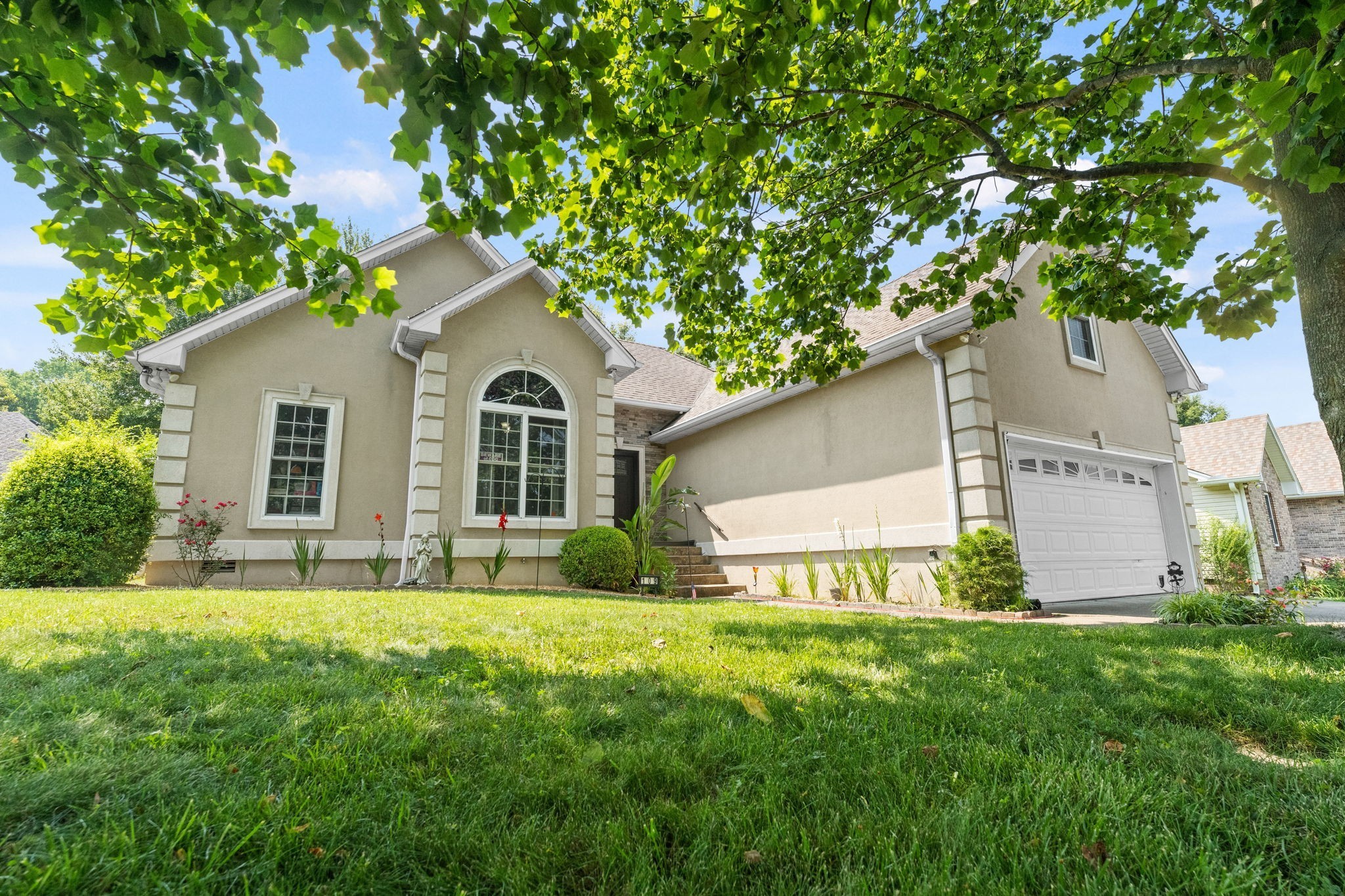 Fieldstone Ln, Springfield, TN 37172