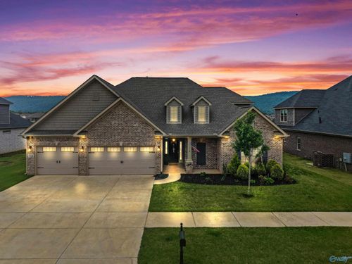 7519 Flint Crossing Cir Se, Owens Cross Roads, AL, 35763-8963 | Card Image