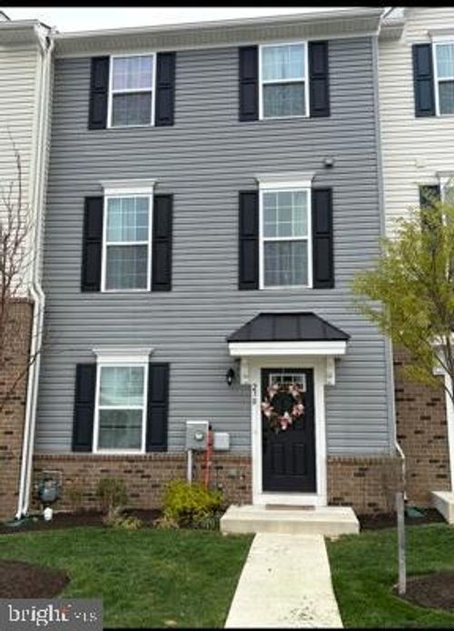 230 Center Dr, DUBLIN, PA, 18917-1406 | Card Image