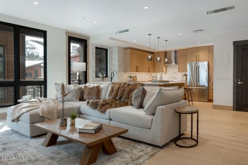 100-42 Riverfront Ln, Avon, CO, 81620 | Card Image
