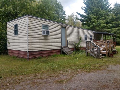 8653 E Remus Rd, Mount Pleasant, MI, 48858-8965 | Card Image