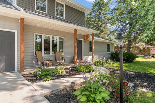 451 Rosemary Drive, Pulaski, WI, 54162 | Card Image